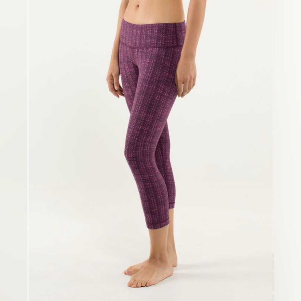 Lululemon Wunder Under 21” Cropped Leggings- EUC